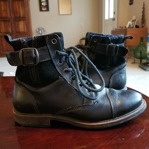 (Unisex) Black Aldo Ankle Boots with Lugged Sole